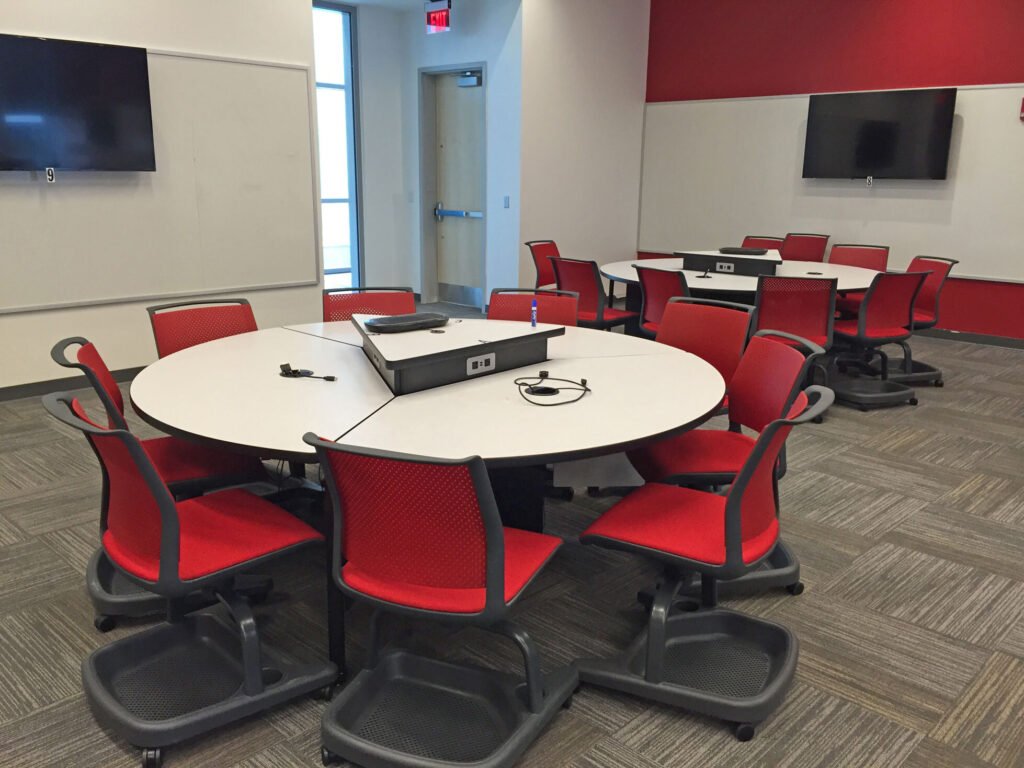Furniture installation at Rutgers University featuring the Active Learning Cluster and Axil Z.