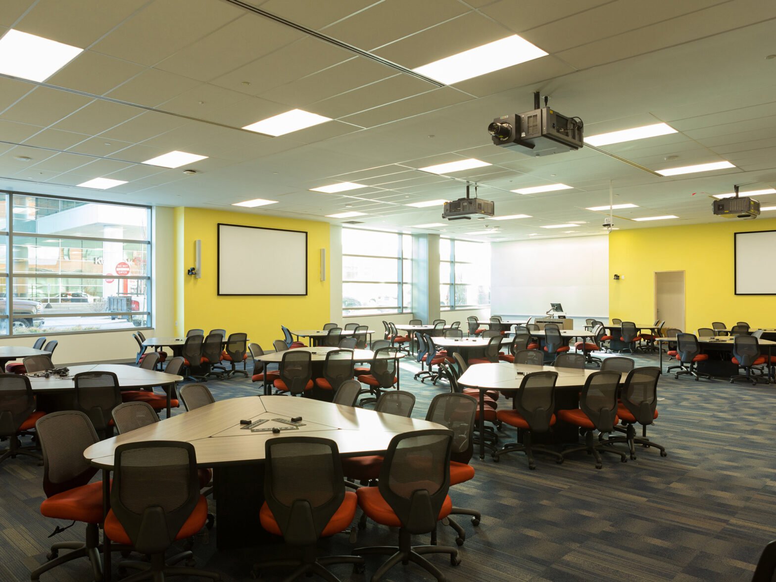 Active Learning Cluster – Power & Data Ready | Computer Comforts