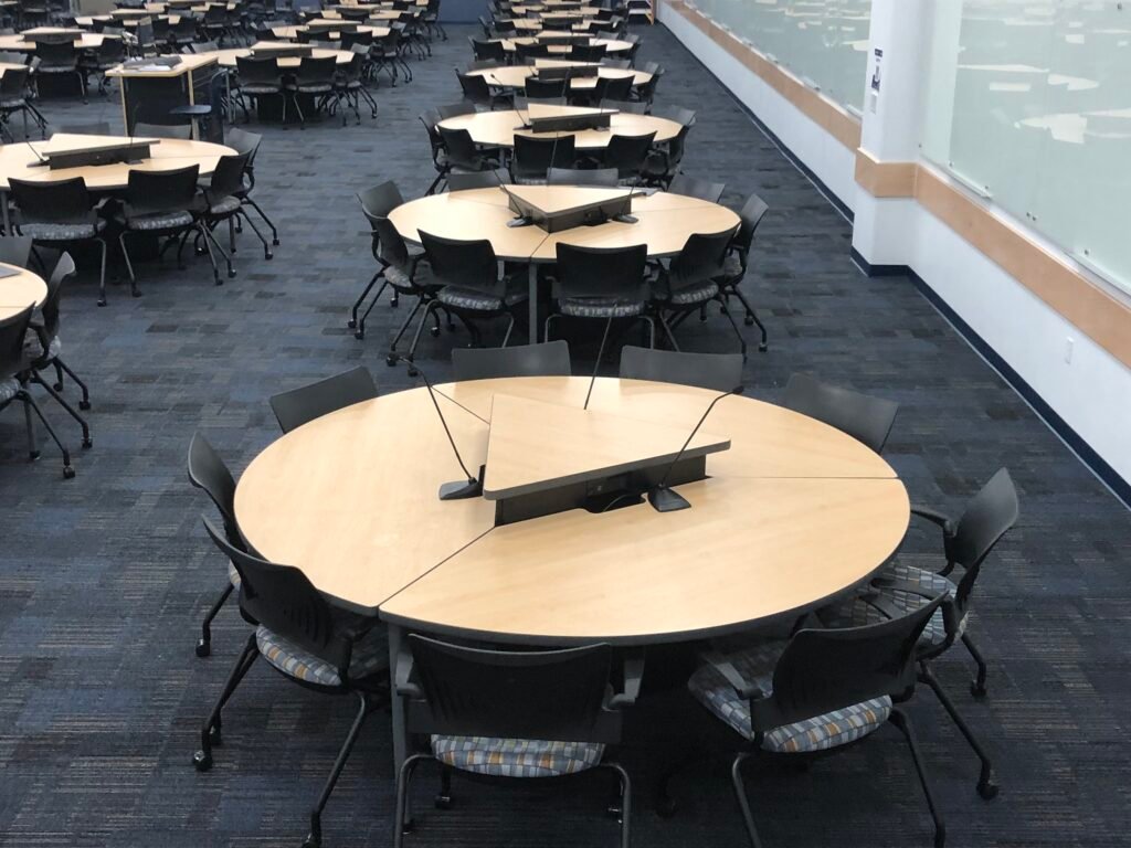Furniture installation at Florida International University featuring the Collaborative Table Series, Active Learning Cluster and Axil Z.