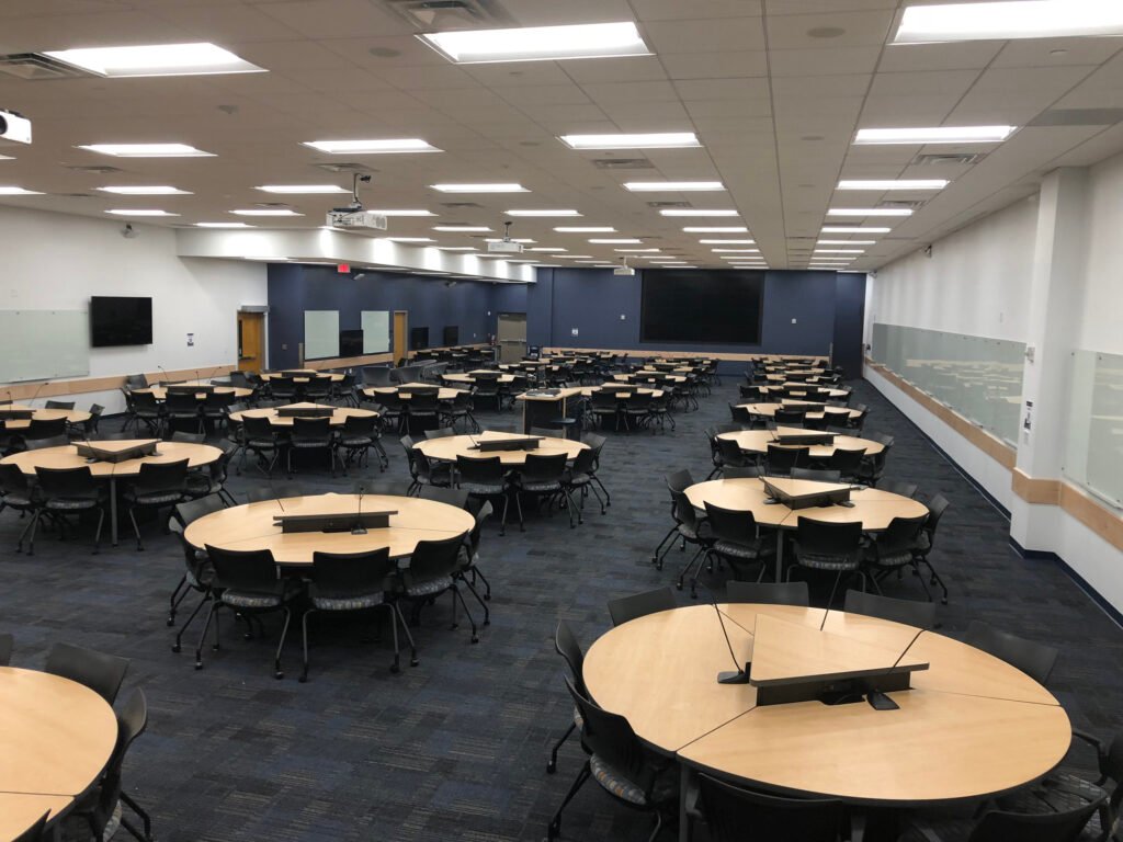 Furniture installation at Florida International University featuring the Collaborative Table Series, Active Learning Cluster and Axil Z.