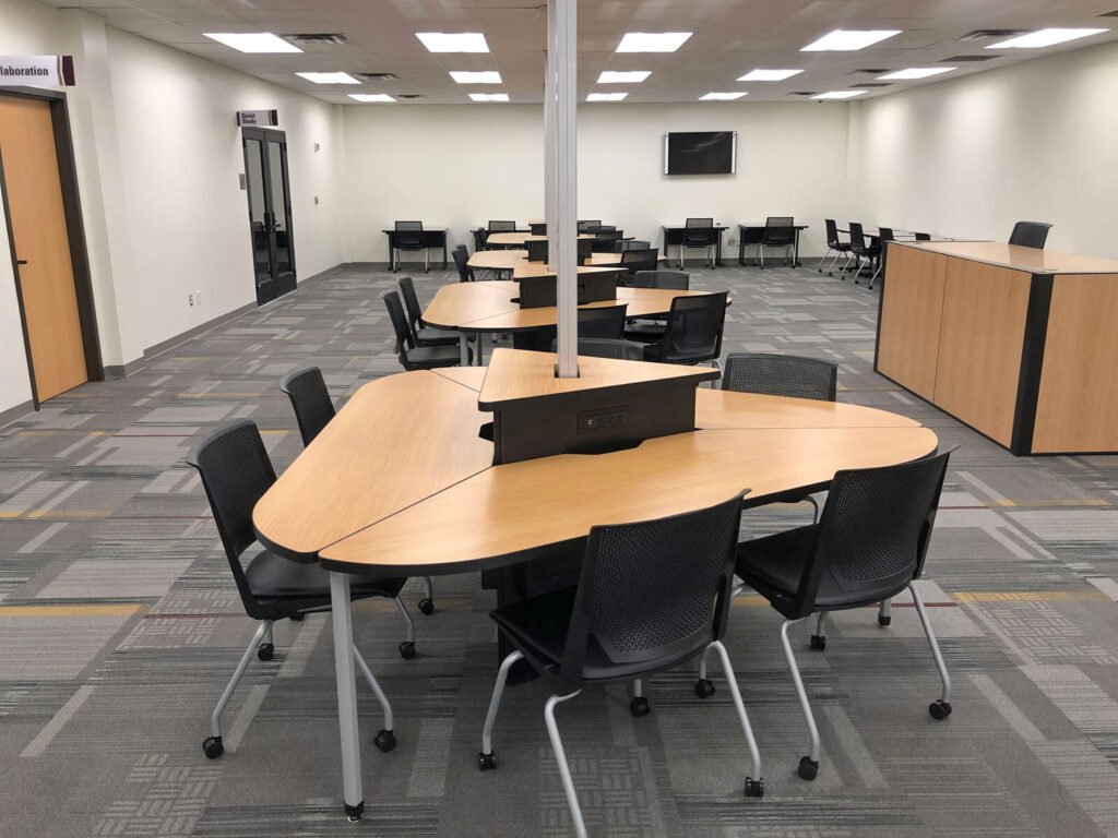 Computer Comforts' Active Learning Clusters at Texas State University