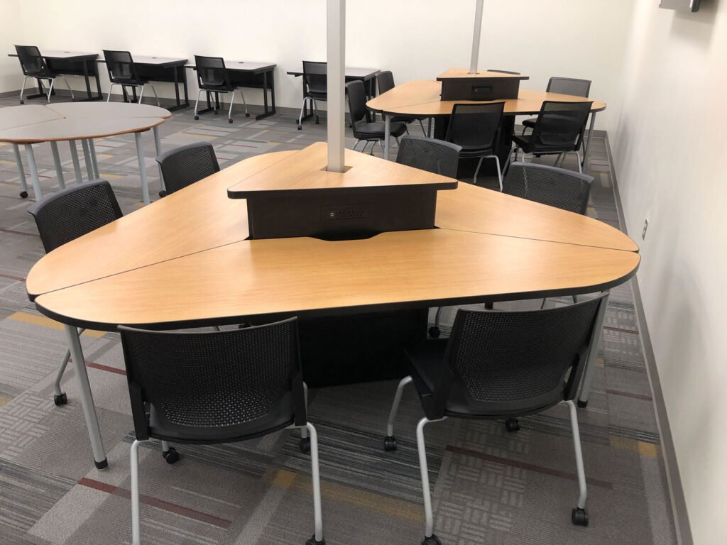 Computer Comforts' Active Learning Clusters with Axil Z Power Interface at Texas State University