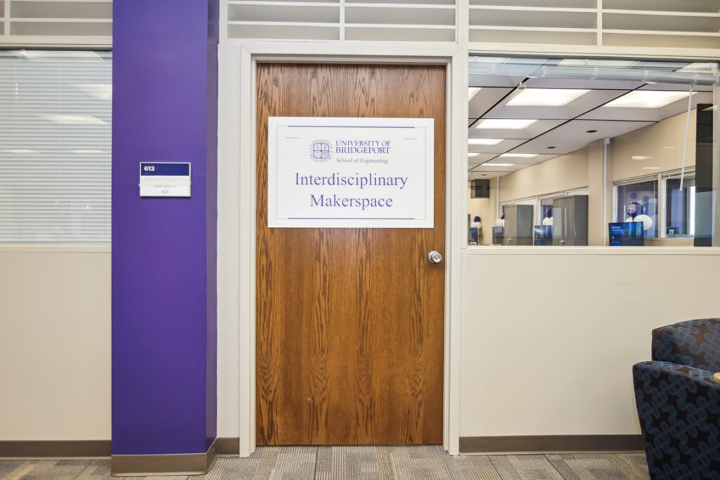 Furniture installation at University of Bridgeport featuring the OM5 Active Task Chair, Active Learning Cluster, Axil Z, PowerBar, Collaborative Table Series and Coligo Acoustic Panels.