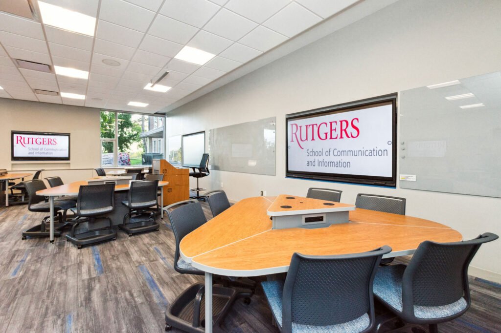 Furniture installation at Rutgers University featuring the Axil Z and Active Learning Cluster.