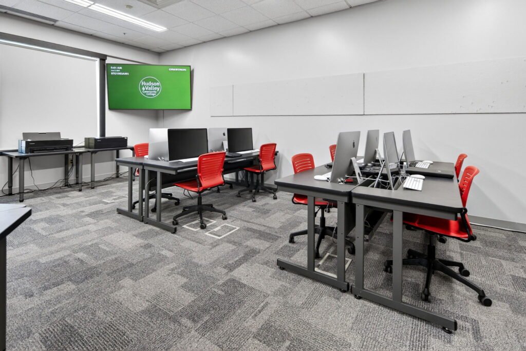 Furniture installation at Hudson Valley Community College featuring the AdapTable Series, Recessed LCD Table, OM5 Active Task Chair, OM5 Active Task Stool and EVOLVE Lectern.