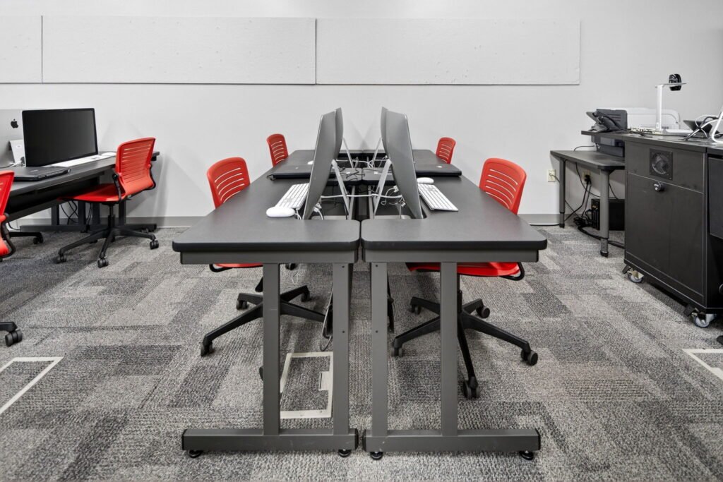 Furniture installation at Hudson Valley Community College featuring the AdapTable Series, Recessed LCD Table, OM5 Active Task Chair, OM5 Active Task Stool and EVOLVE Lectern.