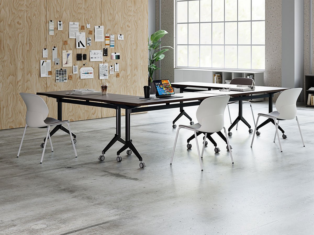 Training room layout using Caliber Nesting Tables on casters for U-shape configuration.